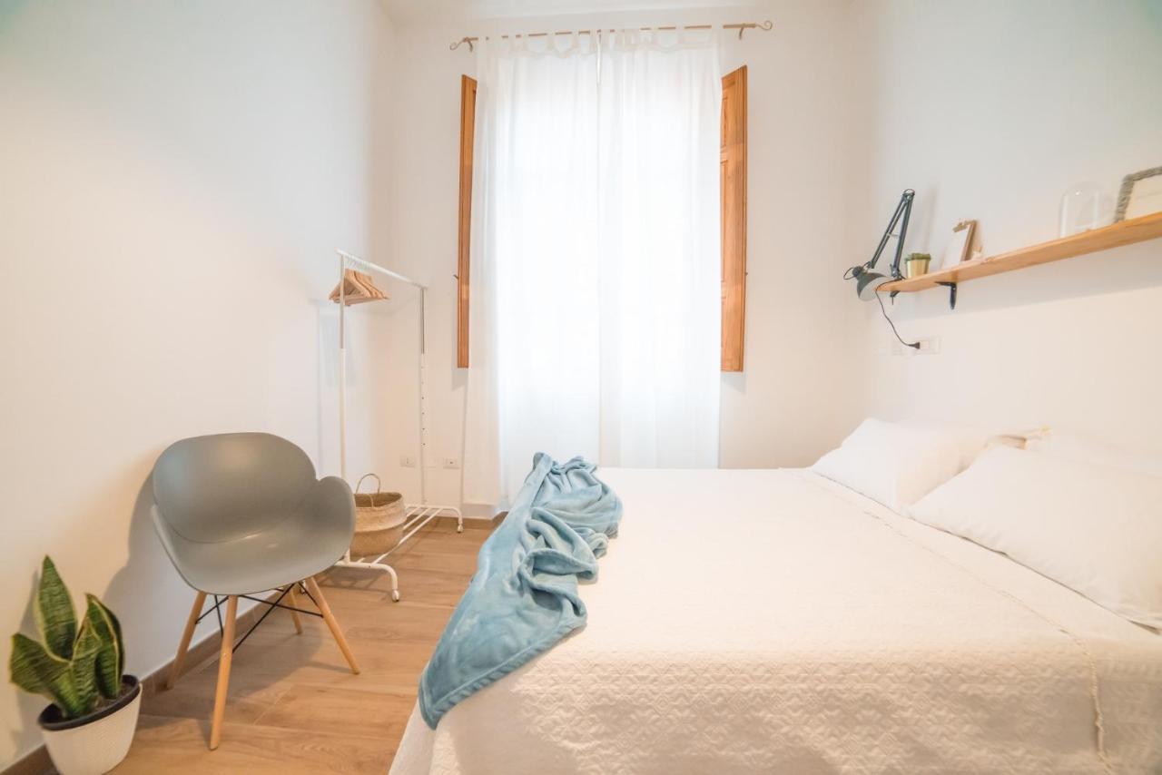 Minimalist Chic A Villanova 3Bdr - 2Bth - Wifi Cagliari Exterior photo